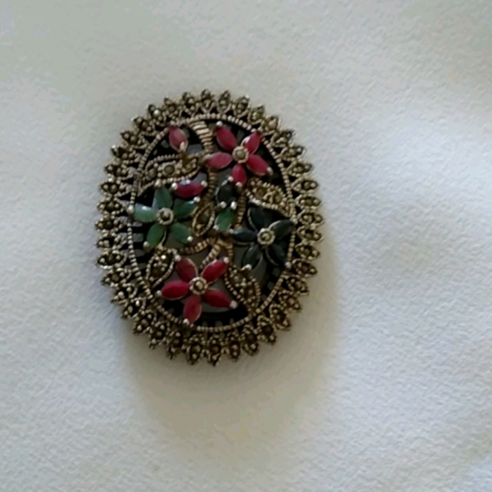 Amazing antique broche